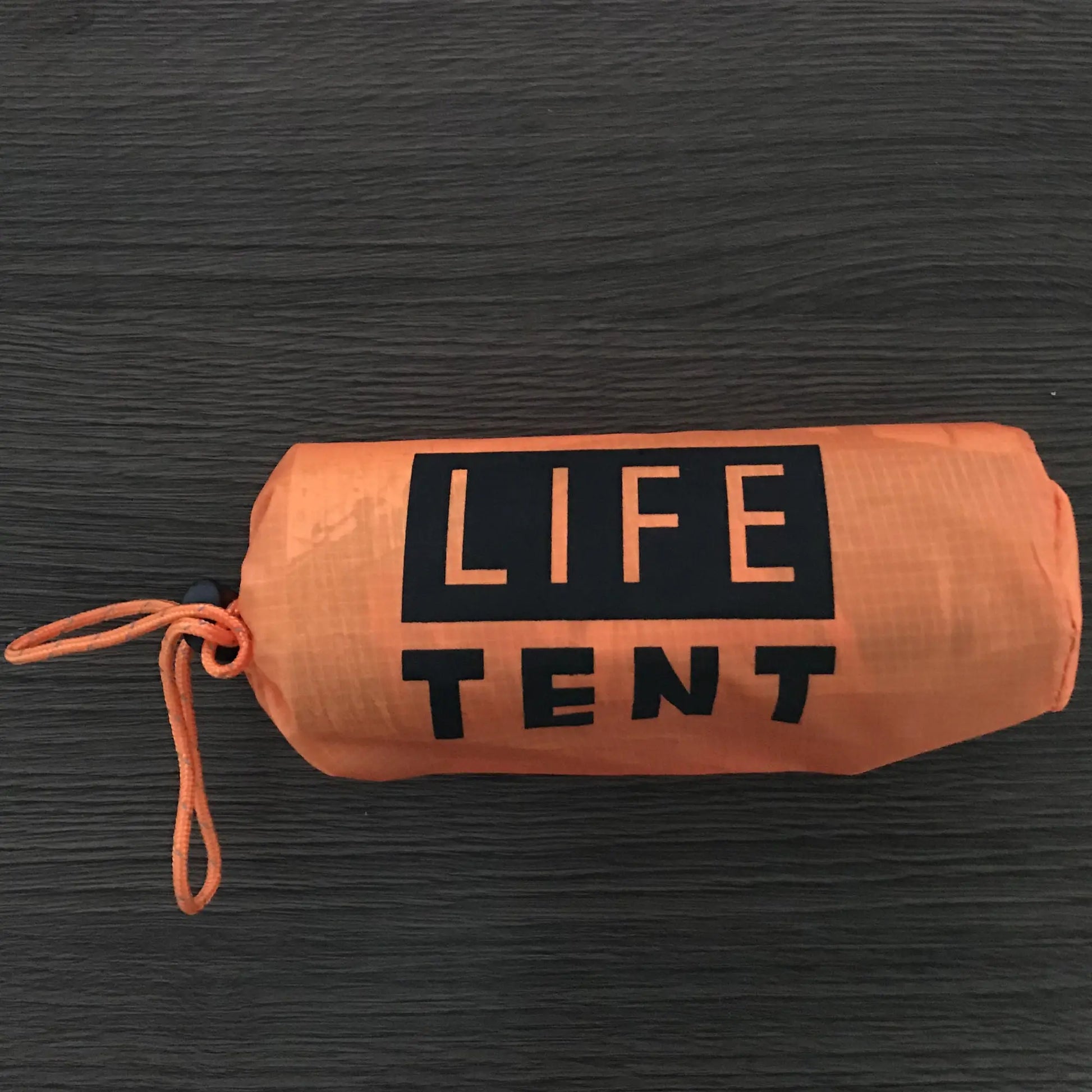 Life Tent Emergency Survival Shelter; 2 Person Emergency Tent; Emergency Shelter; Tube Tent; Survival Tarp - Includes Survival Whistle - Waterproof Thermal Blanket Tarp Tent For Camping; Hiking Doba