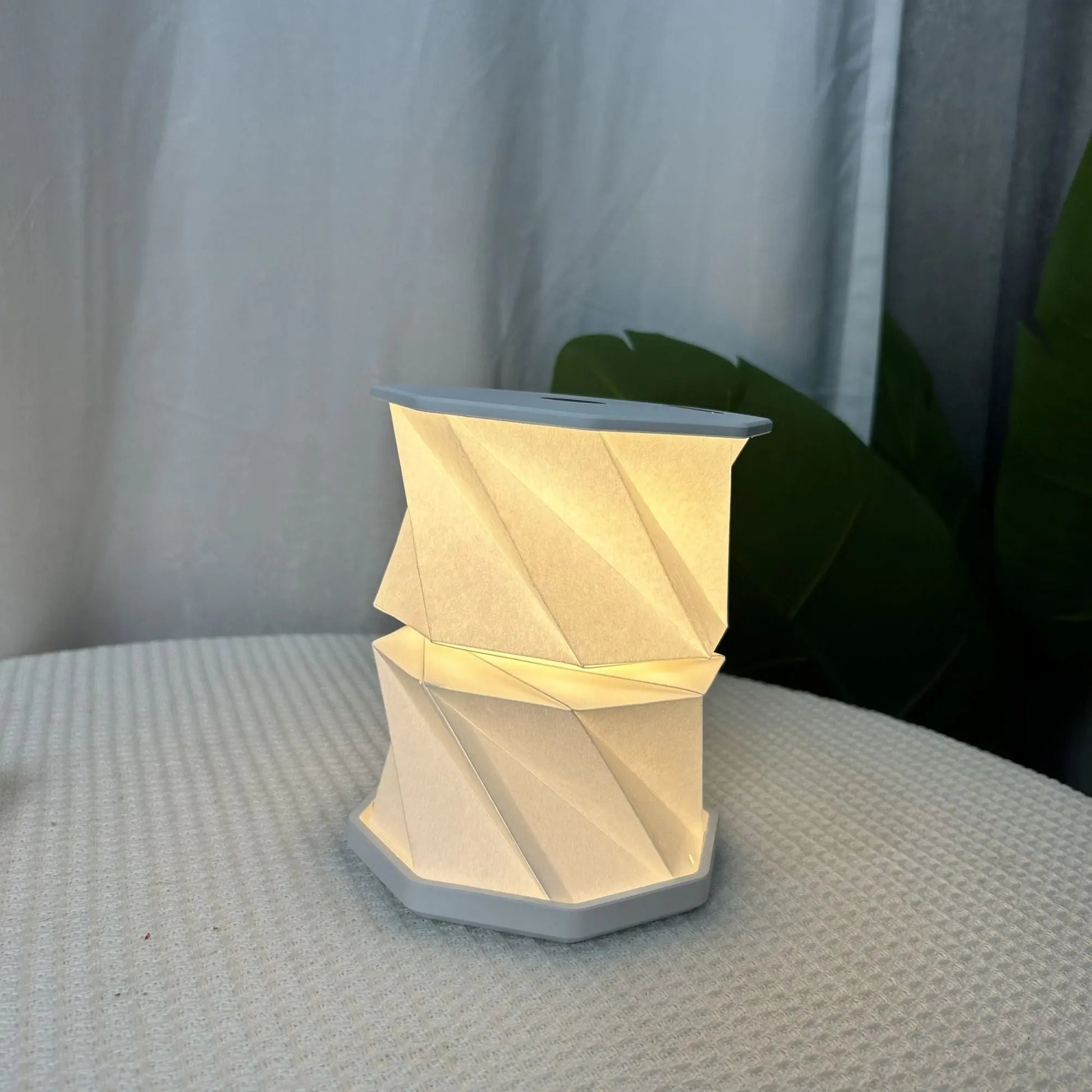 Twist Foldable Pocket Lamp Doba