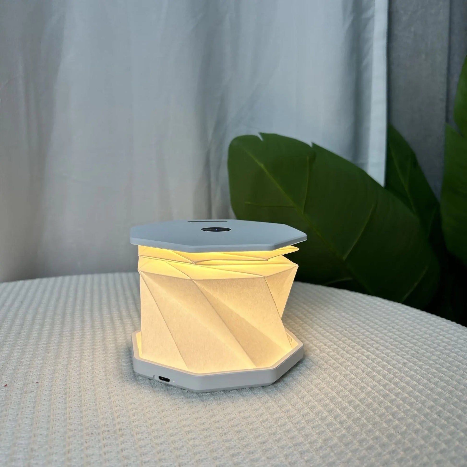 Twist Foldable Pocket Lamp Doba