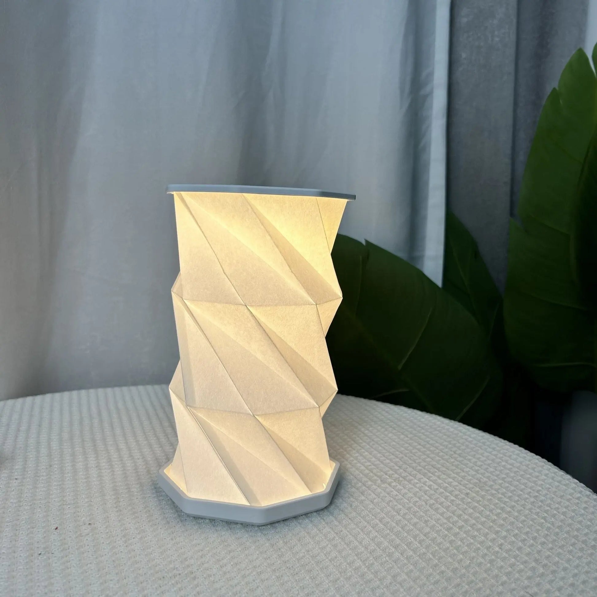 Twist Foldable Pocket Lamp Doba